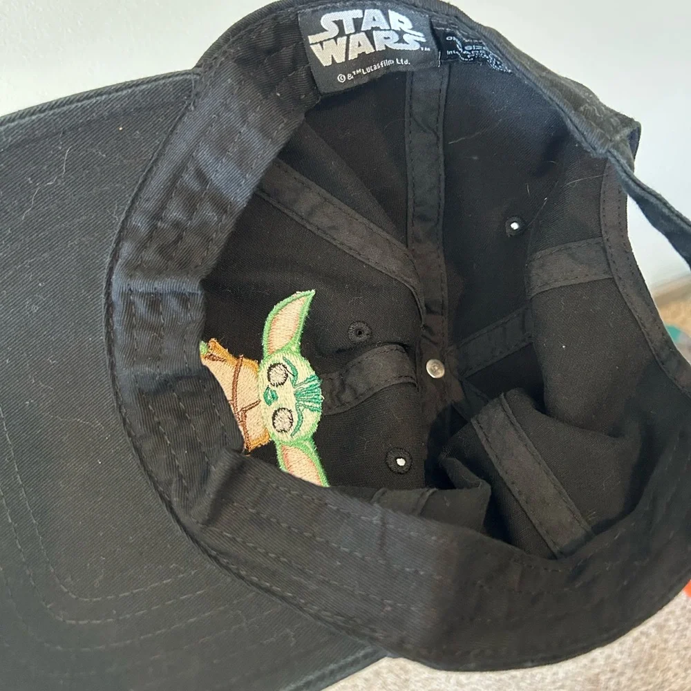Last Chance Sale! Low Prices 💥 New! Star Wars Embroidered Baby Yoda Cap - Picture 3 of 3